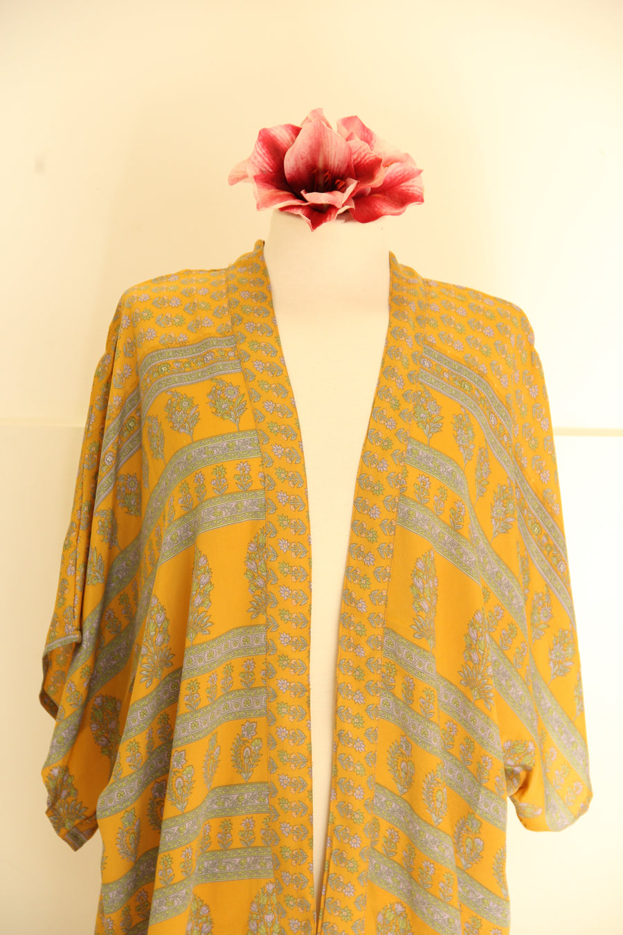 SAILENDRA Short Kimono