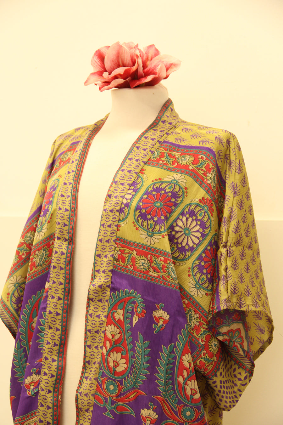 BRAHMANDA Short Kimono 