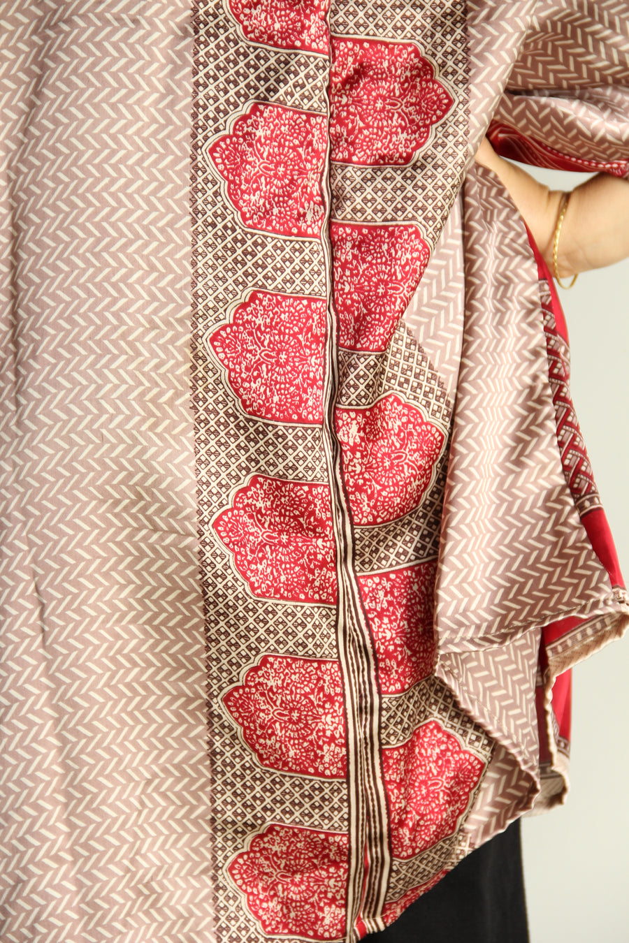 KAMAKSI Midi Kimono