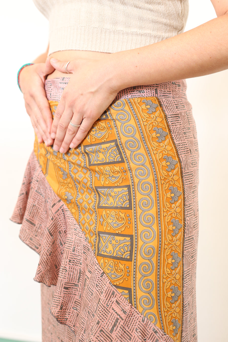 TARUNI Wrap Skirt (L/XL)