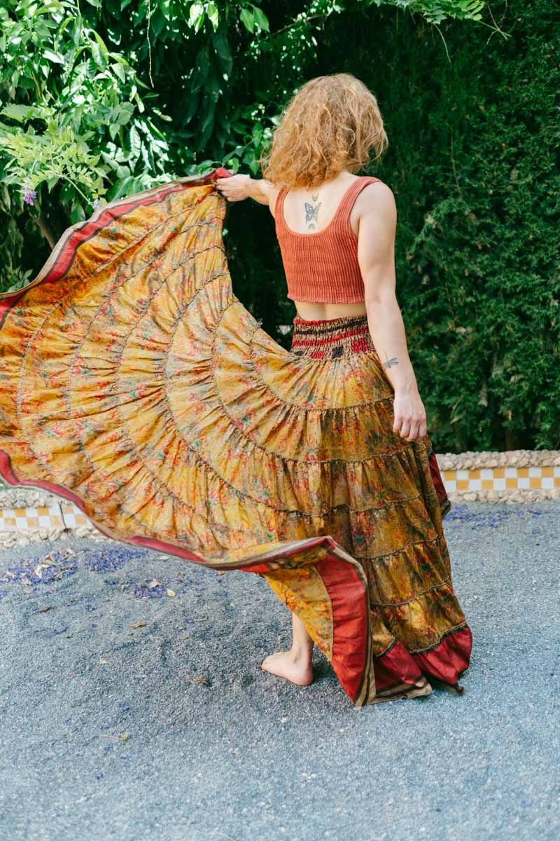 SVADHINA Gypsy Skirt (S/M)